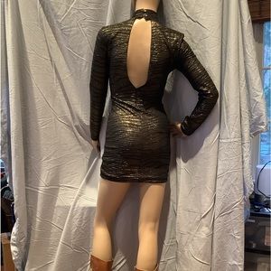 ARDEN B Black and Gold Metallic Mini Dress!